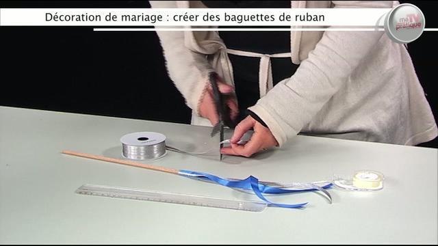 Décoration de mariage : créer des baguettes à rubans