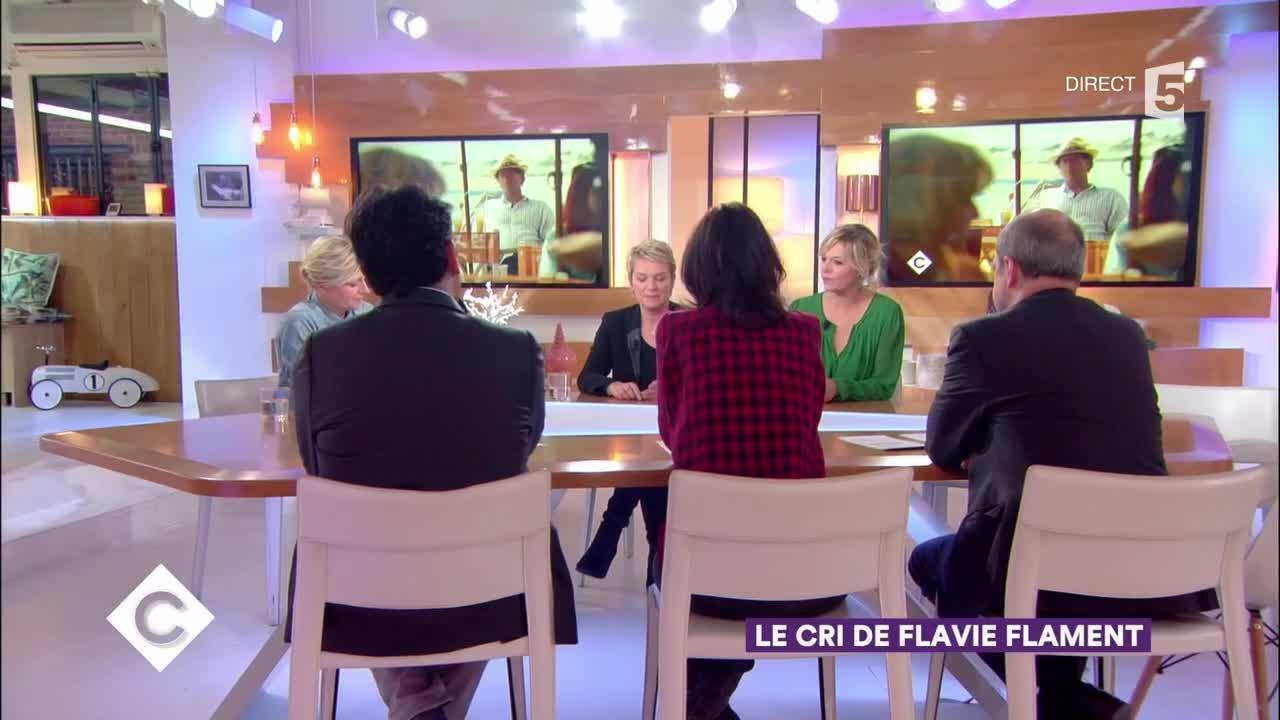 GALA VIDEO - Flavie Flament ne voit plus sa mère : "Il y a parents qui ne sont pas spécialement faits pour être de bons parents"