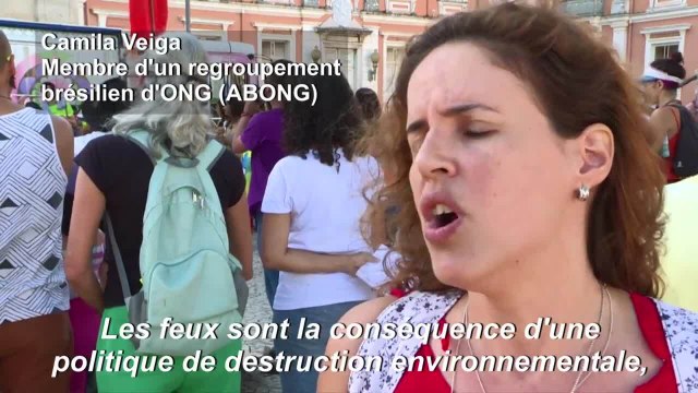 Incendies en Amazonie: Bolsonaro sous pression internationale, manifestations vendredi