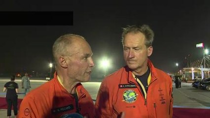 Vol historique autour du monde, sans carburant