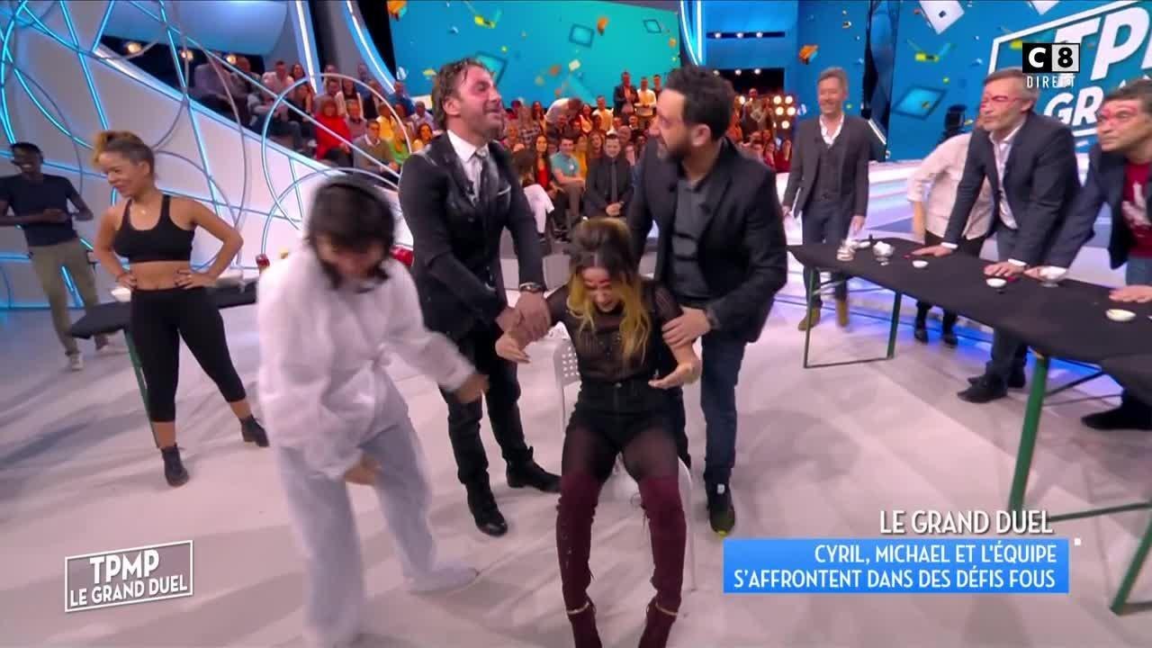 La grosse gamelle de Capucine Anav dans Touche pas à mon poste