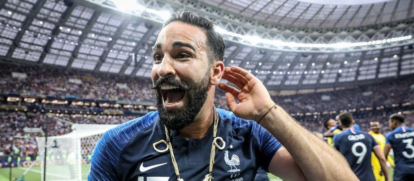 VIDEO GALA - Adil Rami fiancé à Pamela Anderson ? Il répond aux rumeurs