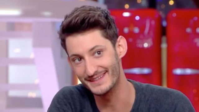 GALA VIDEO - Avec les filles, Pierre Niney avait moins de succès que son pote Adrien Gallo