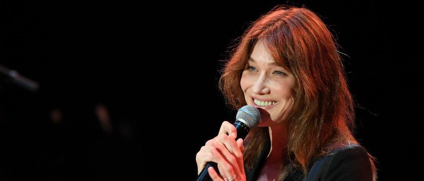 GALA VIDEO – Giulia, la fille de Nicolas Sarkozy et Carla Bruni, espiègle : elle rend sa maman gaga