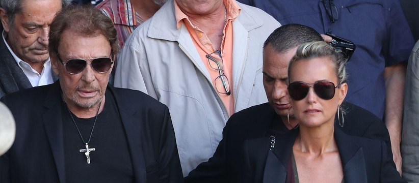 GALA VIDÉO - Pourquoi Johnny Hally­day pensait qu’être avec Laeti­cia était « une folie »