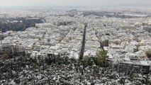 La Grèce sous la neige, perturbations du réseau routier et maritime