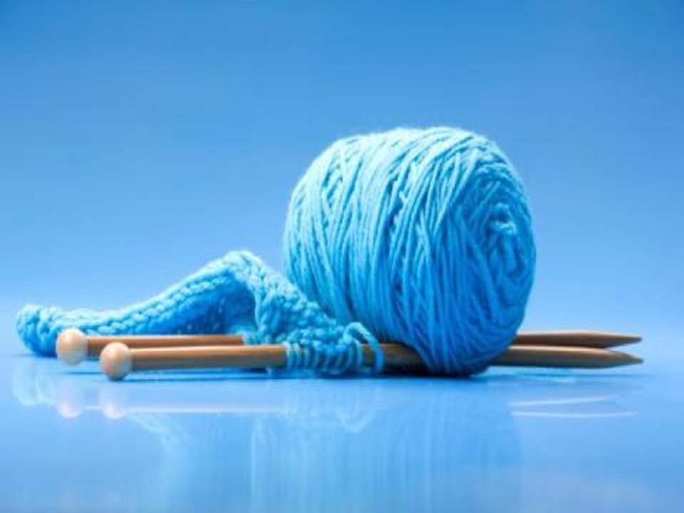 Comment tricoter une housse de portable en laine ?