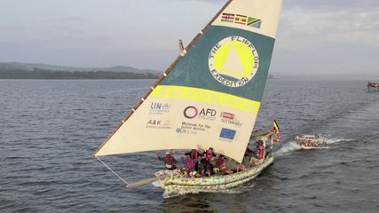 Flipflopi, le bateau 100% plastique en expédition sur le lac Victoria