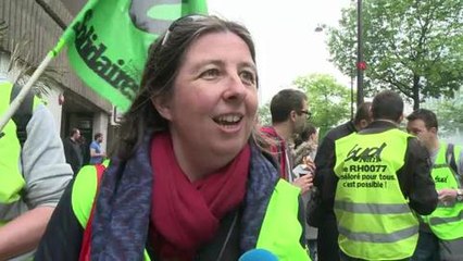 Manifestation devant le siège de la SNCF