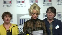 Pamela Anderson à l'Assemblée nationale