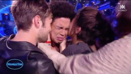 VOICI Xavier remporte la Nouvelle Star