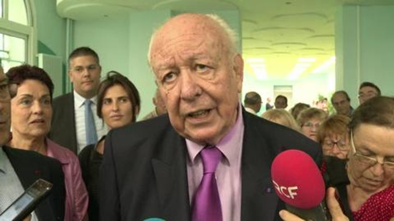 Rentrée scolaire : Gaudin inaugure une nouvelle école à Marseille