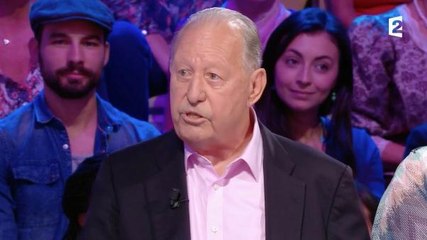 VOICI - Un candidat de Nagui révèle avoir chanté au mariage d'Elisabeth II