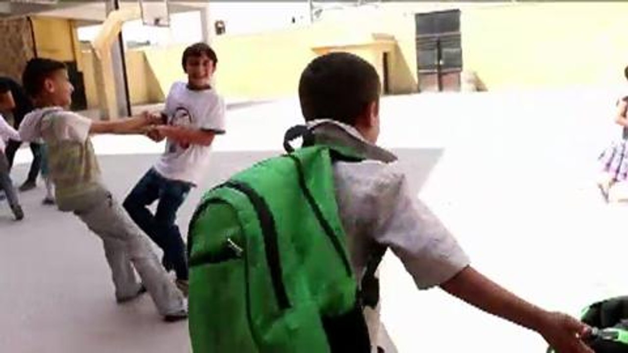 Syrie: à Alep, la rentrée scolaire s'est faite dans les abris