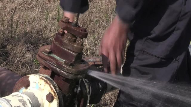 Irak: dans les villages près de Mossoul, l'eau potable manque