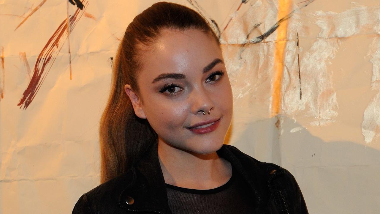 VOICI - Solweig Rediger-Lizlow : l'ex-miss météo du Grand Journal lance un appel à l'aide