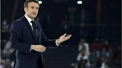 Jean Luc Mélenchon ne va pas se tirer une balle dans le pied dev@nt Apolline de Malherbe