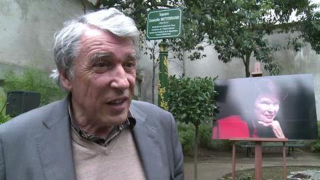 Delanoë a inauguré le 8 mars le square Danielle-Mitterrand