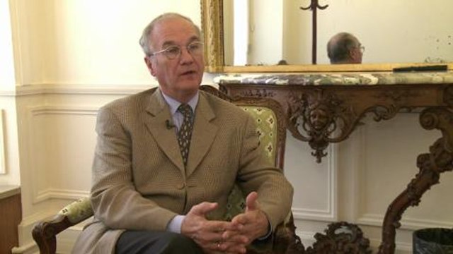 Voeux de Hollande:Gilles Carrez espère un message constructif