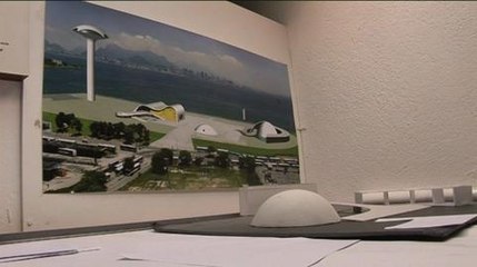 L'architecte brésilien Oscar Niemeyer a fêté ses 104 ans