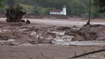 Brésil: les secours s'organisent après le drame de Mariana