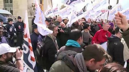 Manifestation de policiers à Paris