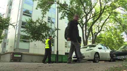 Incendie à Londres: terreur au dix-huitième étage