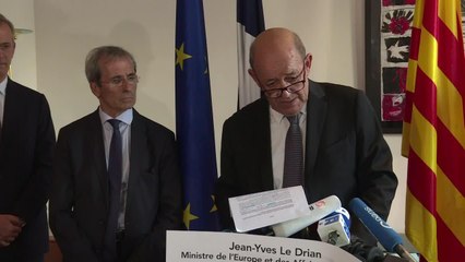 Barcelone: 28 Français blessés dont 8 grièvement (Le Drian)