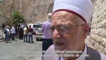 Jérusalem: prière à l'extérieur de l'esplanade des Mosquées