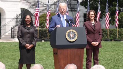 WASHINGTON - Biden, Yüksek Mahkeme'nin ilk siyahi kadın yargıcı Jackson'ı Beyaz Saray'da ağırladı