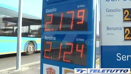 Video News - BENZINA, CORSA ALLA MENO CARA