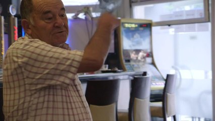 Au coeur de Barcelone, la Catalogne divisée sur l'indépendance