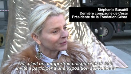 Le Pouce de César s'installe devant Beaubourg