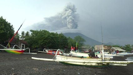 Volcan Agung: l'aéroport de Bali fermé pour le deuxième jour