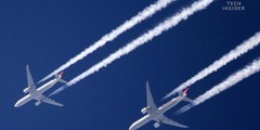 Les trainées blanches laissées par les avions dans le ciel peuvent vous aider à prédire le temps