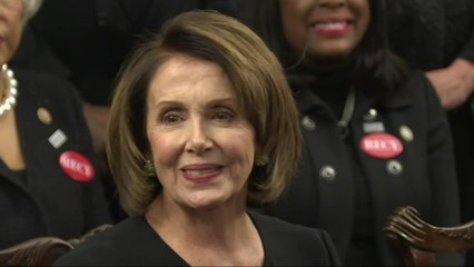 Des membres du Congrès en noir avant le discours de Trump