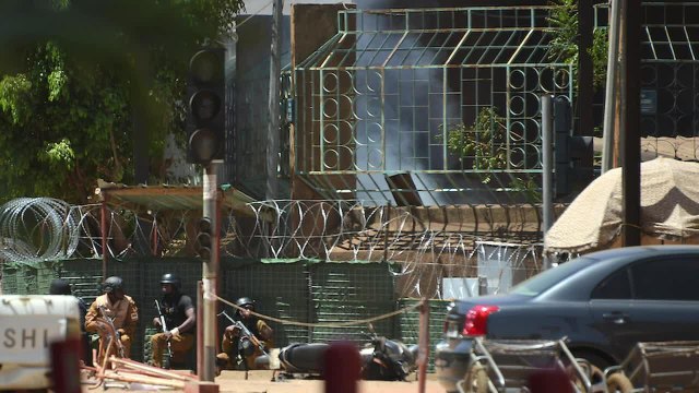 Burkina Faso: l'ambassade de France attaquée, 6 assaillants tués