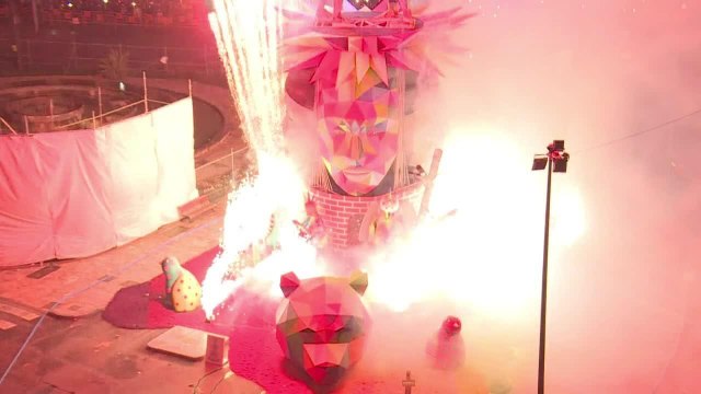 Espagne: les fallas de Valence brûlées pour fêter le printemps