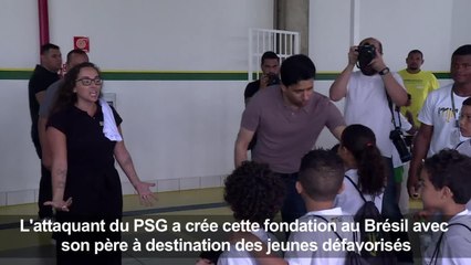 Nasser Al-Khelaïfi en visite à la Fondation de Neymar Jr