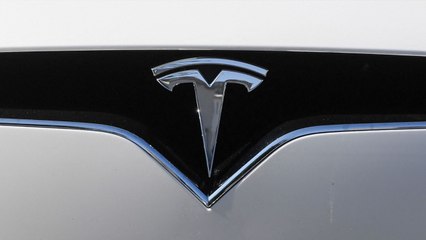 Tesla se voit réclamer un montant colossal par JP Morgan, qui l’accuse d’avoir rompu "de manière flagrante" ses obligations contractuelles