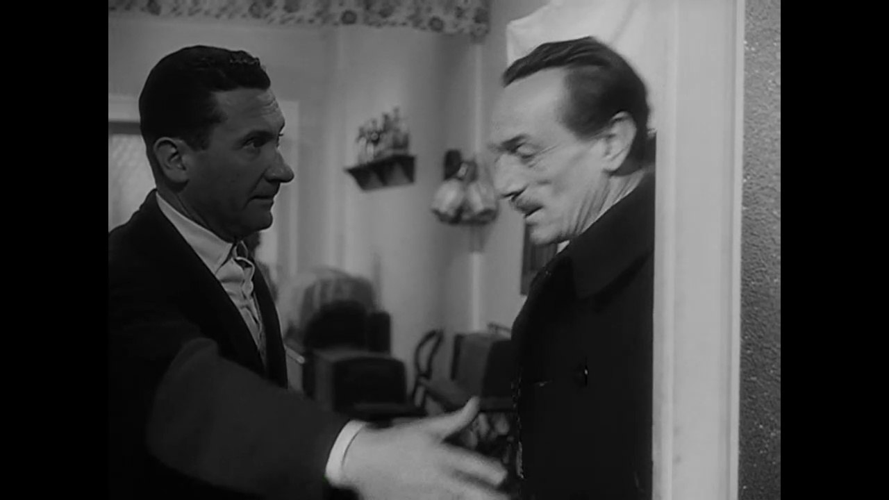 "Avarizia e ira"  regia di Eduardo De Filippo,  con Paolo Stoppa, Isa Miranda, Eduardo De Filippo, episodio dal film "i sette peccati capitali"  (1952)