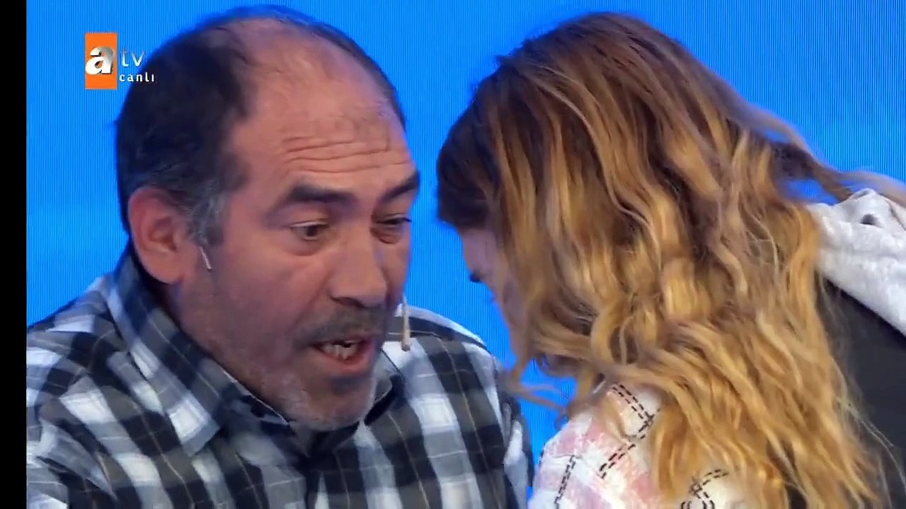 Müge Anlı'da tokat: Eve dönmek istemeyen kızına tokat attı!