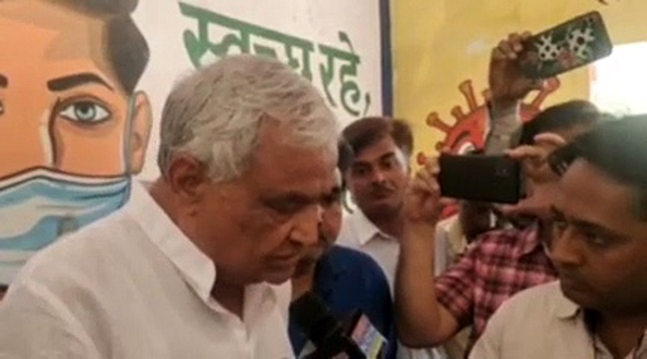 सांसद किरोड़ी लाल मीणा को पुलिस ने करौली कलेक्ट...