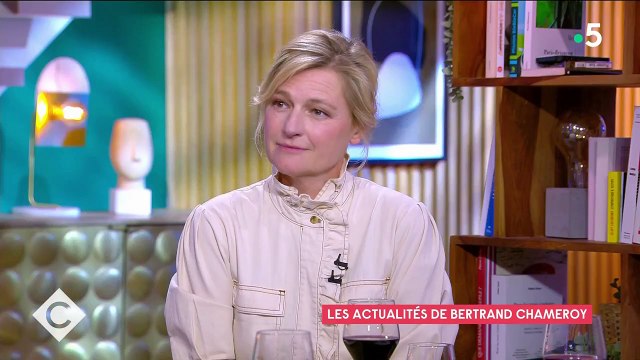 Non, c'est moi qui ai la plus grosse : Bertrand Chameroy se moque des bandes-annonces des soirées électorales