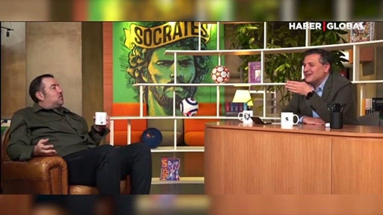 Ata Demirer'in İlber Ortaylı taklidi gülmekten kırdı geçirdi