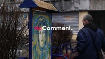 بدون تعليق: فنان فرنسي يرسم جدارية لمساندة الشعب الأوكراني في قلب كييف