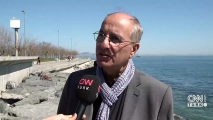 Zeytinburnu ve Yenikapı'da deniz salyası görüldü