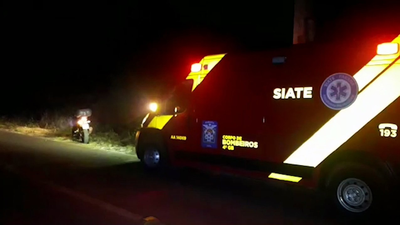 Homem fica ferido ao sofrer queda de moto na Rua Rio da Paz