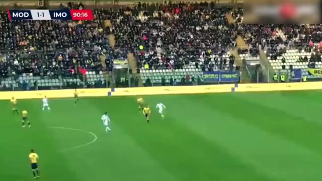 Kaleden kaleye akılalmaz gol! Kaleci gafil avlandı