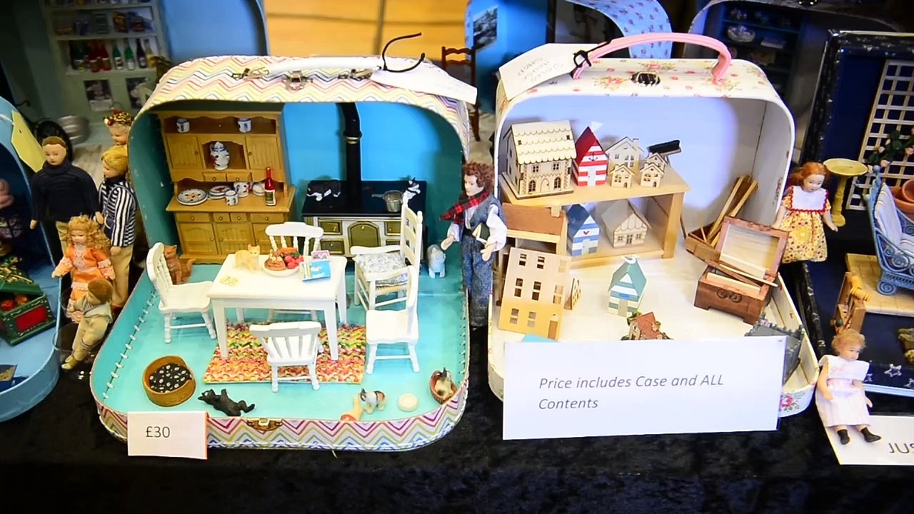 LEEDS DOLLS HOUSE FAIR 91022 video Dailymotion